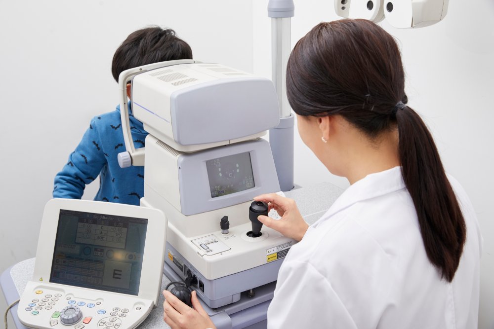 近視の定期検査