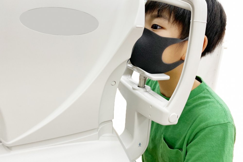 お子様の目の検査・診察